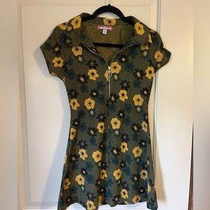 URBAN OUTFITTERS  Arlo Floral Zip Up Mini Dress  / size medium